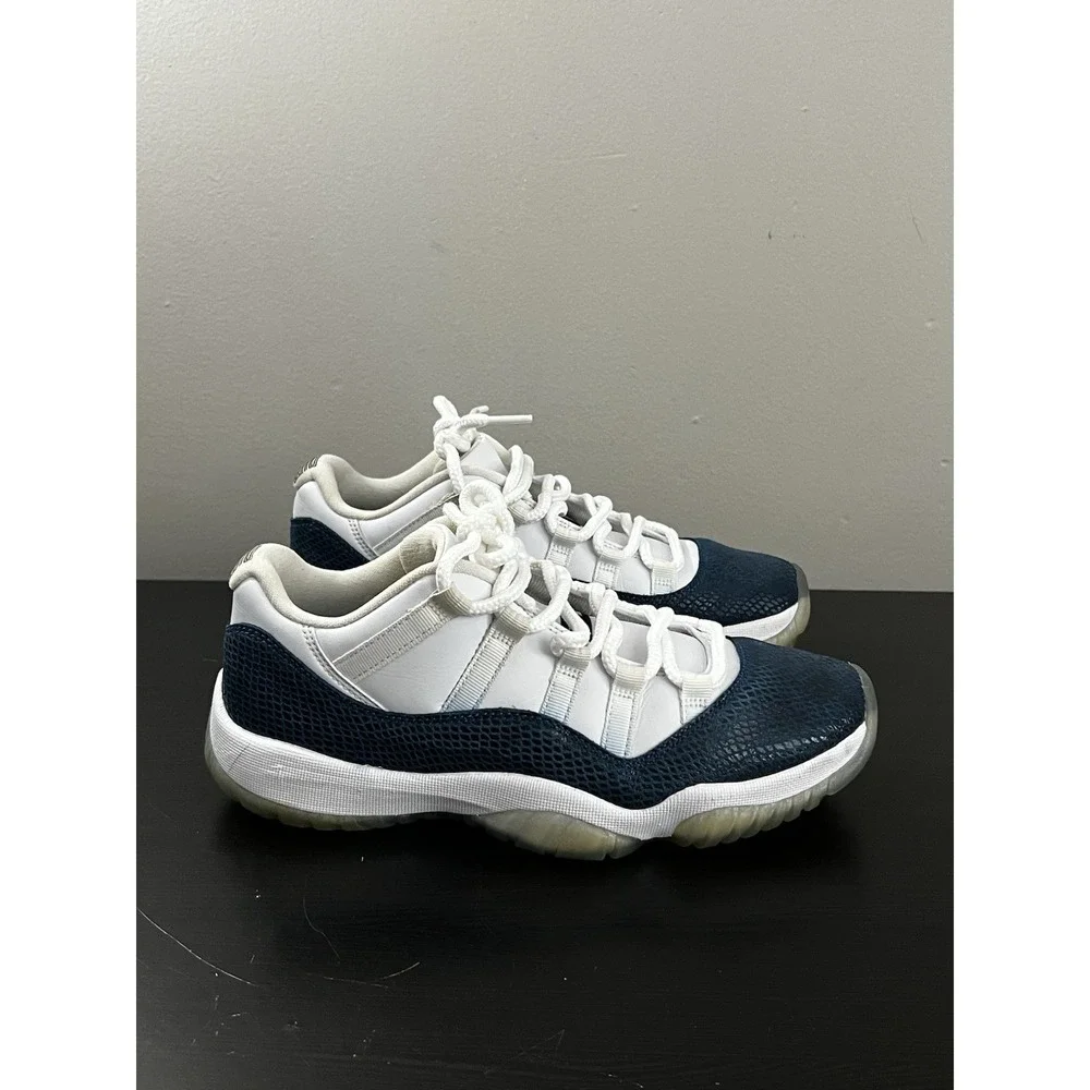 Nike Air Jordan 11 Retro Low Top Men Size 7.5 CD6846-102 Navy Snakeskin Shoes